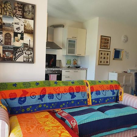 Apartamento Casa Di Clara San Bartolomeo Al Mare Exterior foto